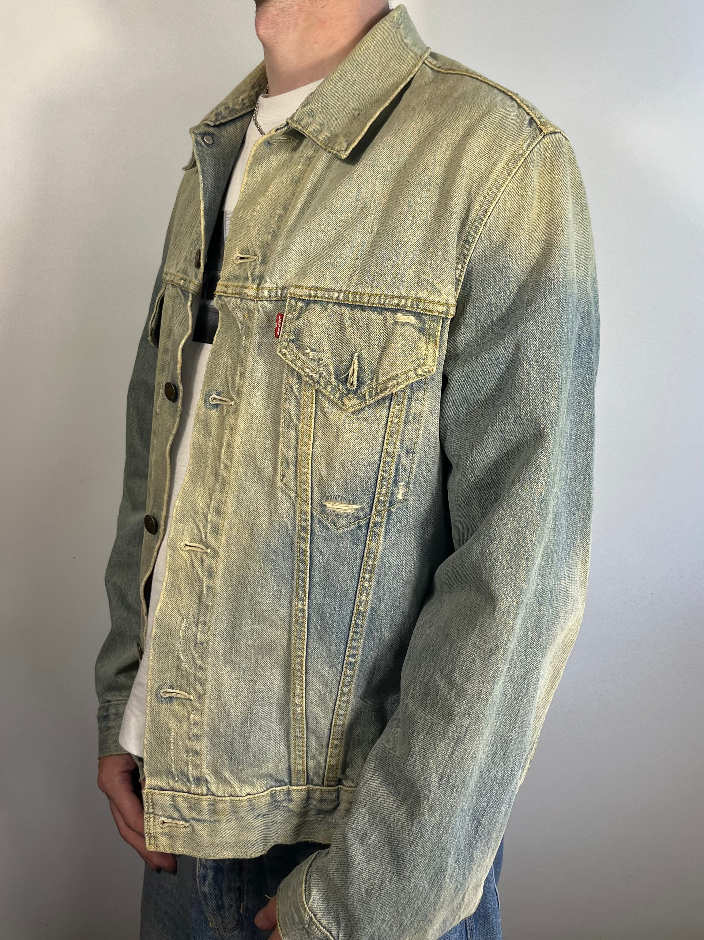 levis washed out light blue/sand trucker jacket 2004 XL