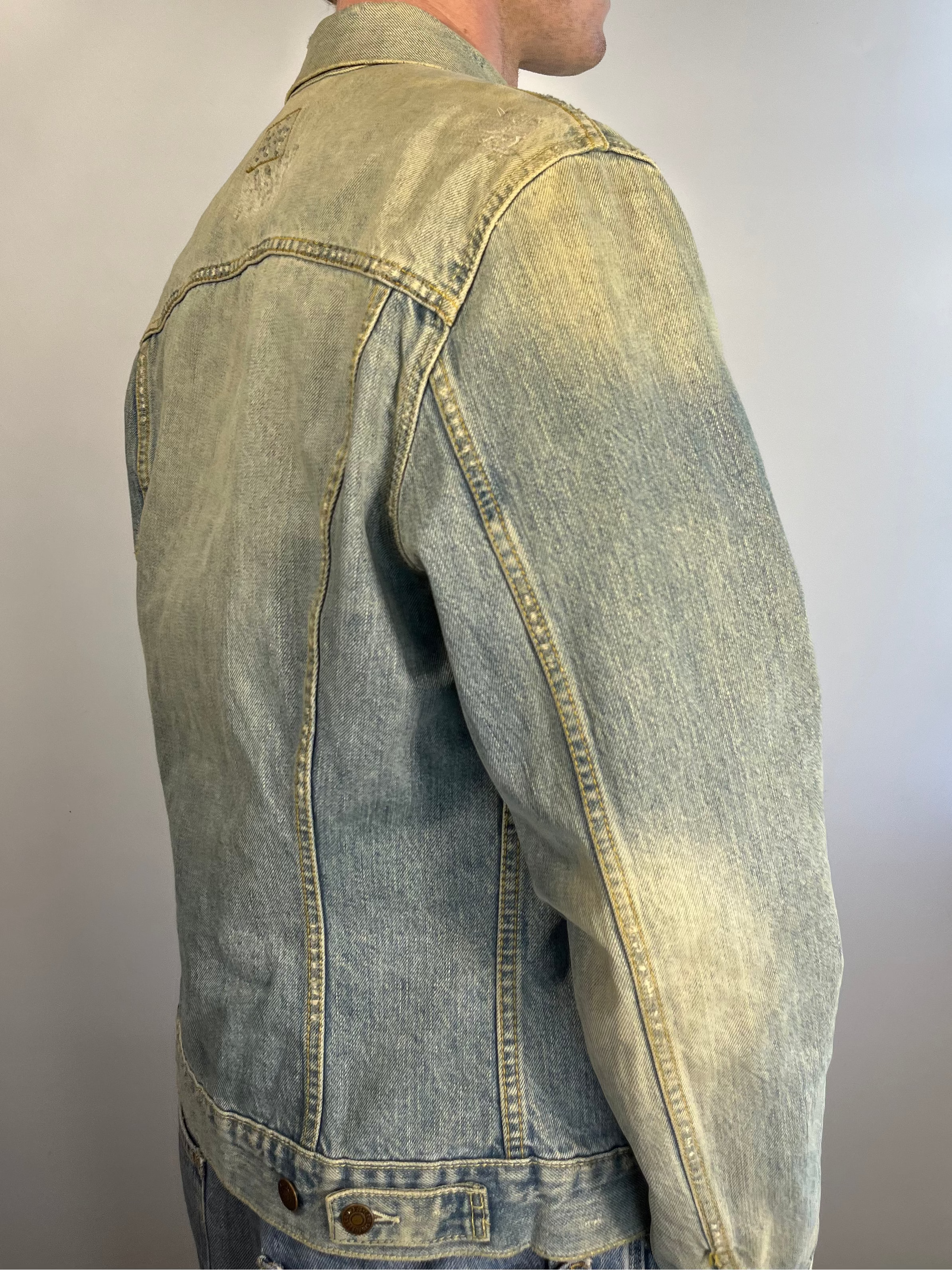 levis washed out light blue/sand trucker jacket 2004 XL